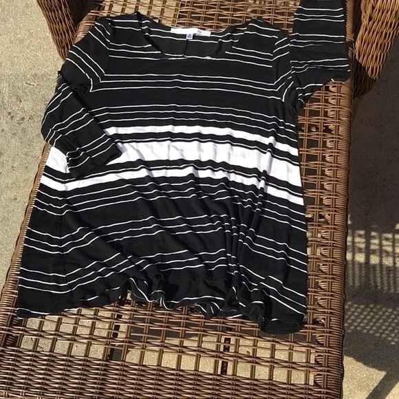 Max Studio Top - Picture 11 of 11